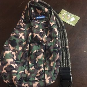 Kavu cross body bag